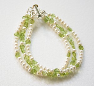 Judy Ellis's Gem Profile- Pearls - , General Education, , Freshwater pearl bracelet