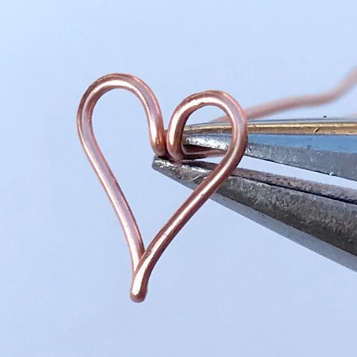 Erika Pal's Wire Heart Ring - , Contemporary Wire Jewelry, Wire Wrapping, Wrapping, Wire Wrapping Jewelry, wire heart ring