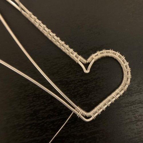 Kendra Austin's Filigree Heart Pendant - Shape the Heart, Contemporary Wire Jewelry, Weaving, Wire Weaving, Weaving Wire, filigree woven heart pendant