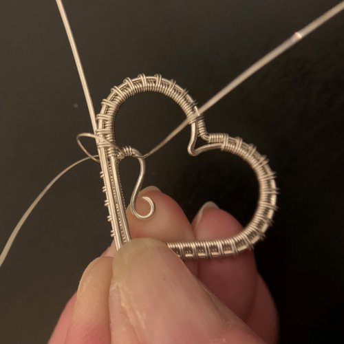 Kendra Austin's Filigree Heart Pendant - Attach the Top to the Bottom, Contemporary Wire Jewelry, Weaving, Wire Weaving, Weaving Wire, filigree woven heart pendant