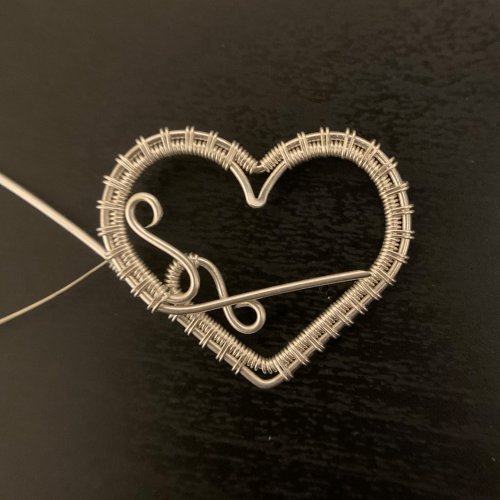 Kendra Austin's Filigree Heart Pendant - Finish the Filigree, Contemporary Wire Jewelry, Weaving, Wire Weaving, Weaving Wire, filigree woven heart pendant