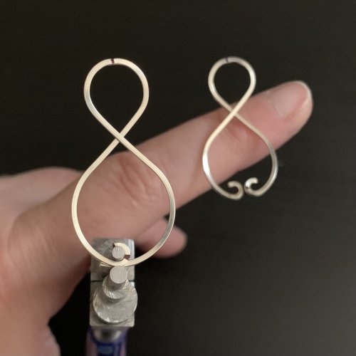 Kendra Austin's Infinity Earrings - Form the outer element loops, Contemporary Wire Jewelry, Filing, Finishing, Forging, Forging Jewelry, Jewelry Forging, Lashing, Wire Lashing, Loops, Wire Loop, Wrapped Wire Loop, infinity wire earrings