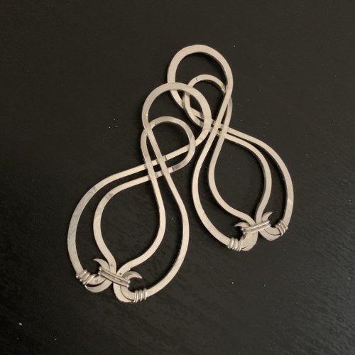 Kendra Austin's Infinity Earrings - FInish the connected elements, Contemporary Wire Jewelry, Filing, Finishing, Forging, Forging Jewelry, Jewelry Forging, Lashing, Wire Lashing, Loops, Wire Loop, Wrapped Wire Loop, infinity wire earrings