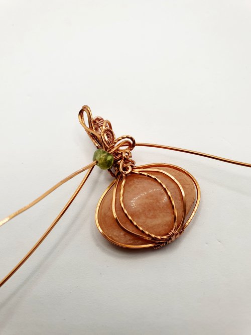 Natalie Patten's Classic Wrap Pumpkin Pendant - , Classic Wire Jewelry, Wire Wrapping, Wrapping, Wire Wrapping Jewelry, Weaving, Wire Weaving, Weaving Wire, wire wrap pumpkin pendant