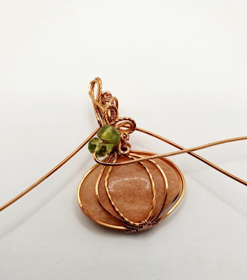 Natalie Patten's Classic Wrap Pumpkin Pendant - , Classic Wire Jewelry, Wire Wrapping, Wrapping, Wire Wrapping Jewelry, Weaving, Wire Weaving, Weaving Wire, wire wrap pumpkin pendant