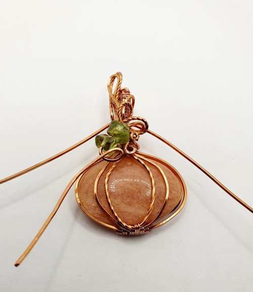 Natalie Patten's Classic Wrap Pumpkin Pendant - , Classic Wire Jewelry, Wire Wrapping, Wrapping, Wire Wrapping Jewelry, Weaving, Wire Weaving, Weaving Wire, wire wrap pumpkin pendant