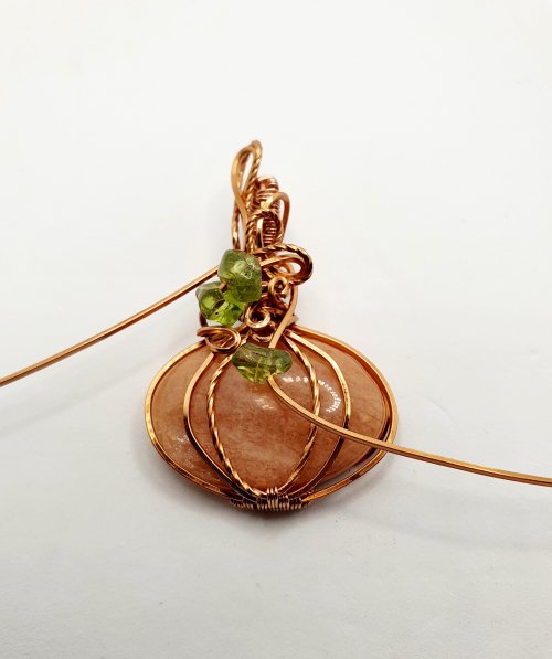 Natalie Patten's Classic Wrap Pumpkin Pendant - , Classic Wire Jewelry, Wire Wrapping, Wrapping, Wire Wrapping Jewelry, Weaving, Wire Weaving, Weaving Wire, wire wrap pumpkin pendant