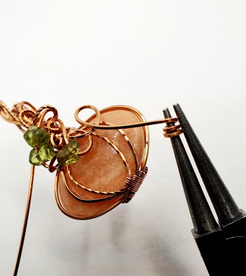 Natalie Patten's Classic Wrap Pumpkin Pendant - , Classic Wire Jewelry, Wire Wrapping, Wrapping, Wire Wrapping Jewelry, Weaving, Wire Weaving, Weaving Wire, wire wrap pumpkin pendant