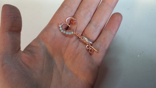 Elizabeth Schultz's Key to My Heart - , Contemporary Wire Jewelry, Wire Wrapping, Wrapping, Wire Wrapping Jewelry, Weaving, Wire Weaving, Weaving Wire, key to my heart