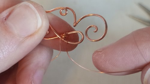 Elizabeth Schultz's Butterfly Swirly Wire Earrings - , Contemporary Wire Jewelry, Coiling, Coiling Wire, Wire Coiling, Lashing, Wire Lashing, Loops, Wire Loop, Wrapped Wire Loop, Wire Wrapping, Wrapping, Wire Wrapping Jewelry, Butterfly Swirly Wire Earrings