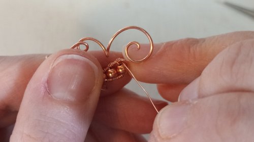 Elizabeth Schultz's Butterfly Swirly Wire Earrings - , Contemporary Wire Jewelry, Coiling, Coiling Wire, Wire Coiling, Lashing, Wire Lashing, Loops, Wire Loop, Wrapped Wire Loop, Wire Wrapping, Wrapping, Wire Wrapping Jewelry, Butterfly Swirly Wire Earrings