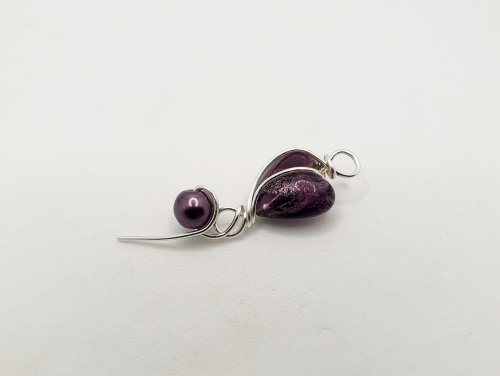 Natalie Patten's Valentine Heart Wire Earrings - , Holiday Designs, Wire Wrapping, Wrapping, Wire Wrapping Jewelry, bring the wire around the round bead