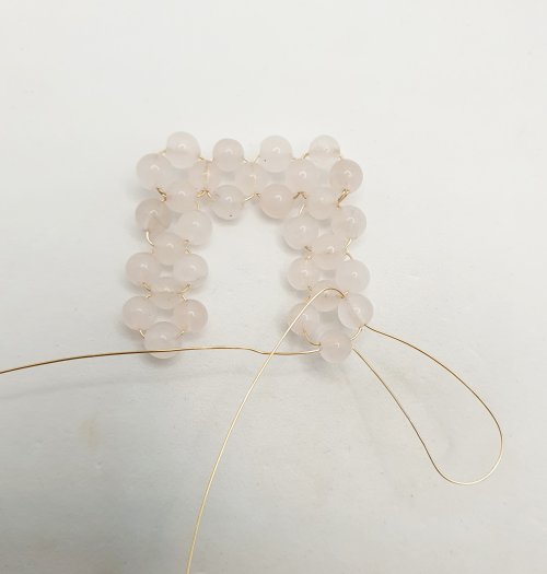 Natalie Patten's Right Angle Weave Wire Earrings - , Contemporary Wire Jewelry, Weaving, Wire Weaving, Weaving Wire, weave through the beads to change direction