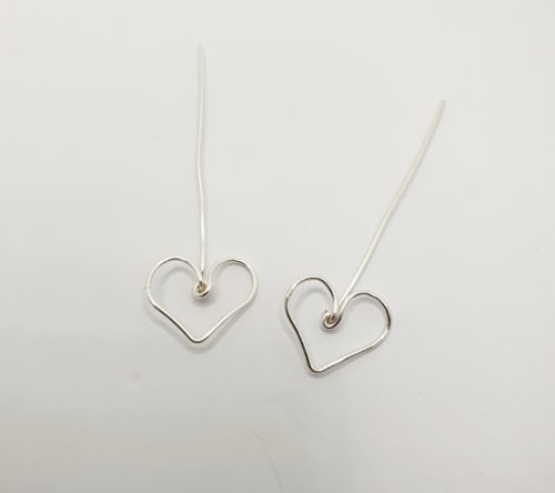 Natalie Patten's Wire-filled Heart Earrings - , Contemporary Wire Jewelry, Wire Wrapping, Wrapping, Wire Wrapping Jewelry, create a second wire heart