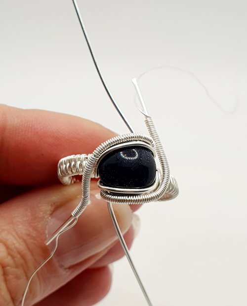 Natalie Patten's Woven Wire Wrapped Cabochon Ring - , Contemporary Wire Jewelry, Wire Wrapping, Wrapping, Wire Wrapping Jewelry, Weaving, Wire Weaving, Weaving Wire, bring the wires into position around the stone