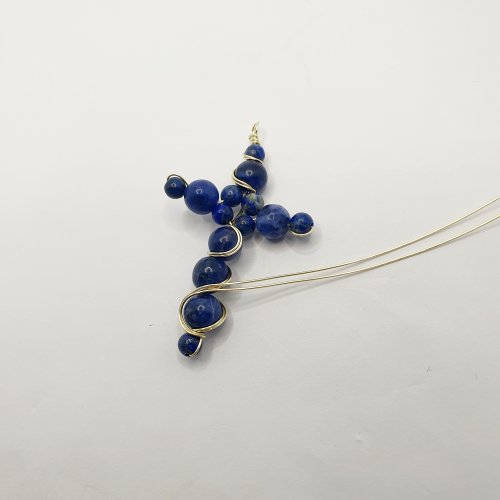 Natalie Patten's Beaded Wire Cross - , Contemporary Wire Jewelry, Wire Wrapping, Wrapping, Wire Wrapping Jewelry, keep the wires straight and together