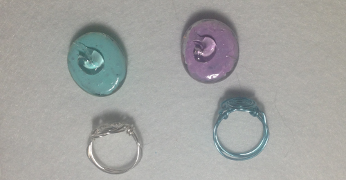 Layna Palmer's Bubble Gum Rings - , Contemporary Wire Jewelry, Loops, Wire Loop, Wrapped Wire Loop, Wire Wrapping, Wrapping, Wire Wrapping Jewelry, Securing the ring to the cabochon.