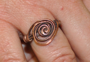 Kate Richbourg's The 5-Minute, 5 Things Spiral Ring - , Contemporary Wire Jewelry, Loops, Wire Loop, Wrapped Wire Loop, Spirals, Wire Spiral, Spiral Wire Wrap, Wire Wrapping, Wrapping, Wire Wrapping Jewelry, Finished ring.