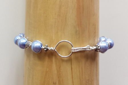 Layna Palmer's Traveling Twist Bracelet - , Contemporary Wire Jewelry, Findings, Clasps, Components, Loops, Wire Loop, Wrapped Wire Loop, Wire Wrapping, Wrapping, Wire Wrapping Jewelry, Sizing the bracelet on your hand or a mandrel.