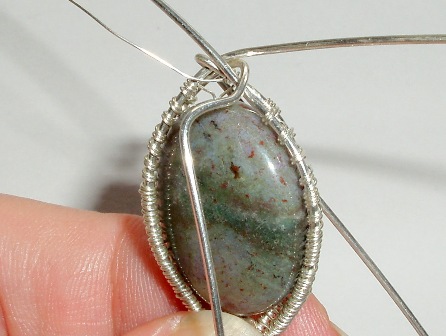 Abby Hook's Seed of Change Pendant - Make a curve., Wire Weaving, Weaving, Wire Weaving, Weaving Wire, bend the wire round