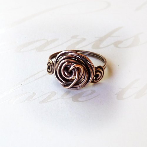 Rhonda Chase's Romantic Roses Wire Ring - , Contemporary Wire Jewelry, Spirals, Wire Spiral, Spiral Wire Wrap, Oxidizing Wire, Oxidizing, Antiquing Wire, Antiquing, Wire Wrapping, Wrapping, Wire Wrapping Jewelry, Finished ring.