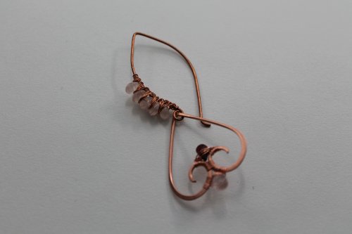 Abby Hook's Embellished Heart Earrings - Attach the earwire, Contemporary Wire Jewelry, Coiling, Coiling Wire, Wire Coiling, Filing, Finishing, Lashing, Wire Lashing, Spirals, Wire Spiral, Spiral Wire Wrap, Weaving, Wire Weaving, Weaving Wire, Close the loop on the earwire