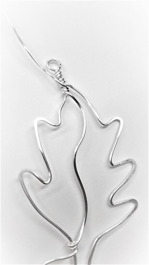 Kimberly Newman's Silver Lined Leaf Pendant - , Contemporary Wire Jewelry, Lashing, Wire Lashing, Loops, Wire Loop, Wrapped Wire Loop, Spirals, Wire Spiral, Spiral Wire Wrap, anchor the wire to the top