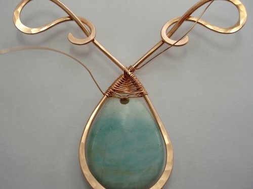 Abby Hook's Mermaid's Teardrop Necklace - Weave back around the Stone, Contemporary Wire Jewelry, Making Chain, Chain Making , Lashing, Wire Lashing, Loops, Wire Loop, Wrapped Wire Loop, Wire Wrapping, Wrapping, Wire Wrapping Jewelry, weave