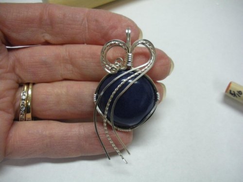 Judy Larson's Sweetheart Round Cabochon Pendant - , Classic Wire Jewelry, Wire Wrapping, Wrapping, Wire Wrapping Jewelry, cab pendant