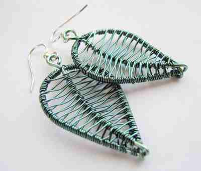 Easy Tutorial for Making Wire Wrapped Crystal Earrings