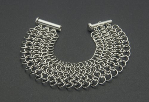 Kylie Jones's Stainless Steel 4-in-1 Bracelet, Chain Maille Jewelry. Making Chain, Chain Making . This bracelet is made with the European 4 in 1 chain maille weave.