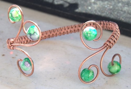 Deborah Kelly's Woven 6-bead Wire Bracelet