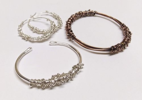 Wire Wrapping vs. Soldering: How and When to Use Wire Wrapping