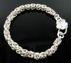 Judy Ellis's Top 5 Weaves for Chain Mail Beginners - , Chain Maille Jewelry, , Byzantine