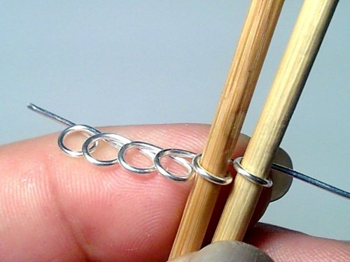 Judy Ellis's Make Perfect Loops Settings For Your Projects with Skewers - , Wire Weaving, Wire Wrapping, Wrapping, Wire Wrapping Jewelry, Weaving, Wire Weaving, Weaving Wire, Six loops have been made around the skewers here