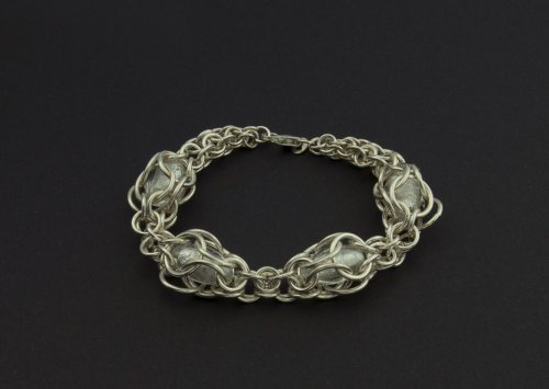 Free Pattern: Venetian Glass Chain Maille Bracelet by Kylie Jones ...